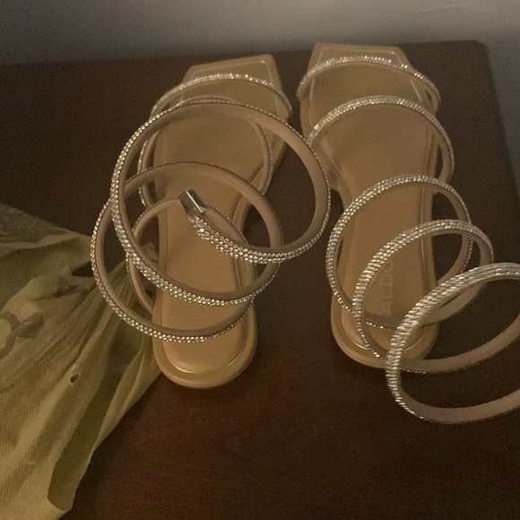 Slippers - Picture 1 of 2